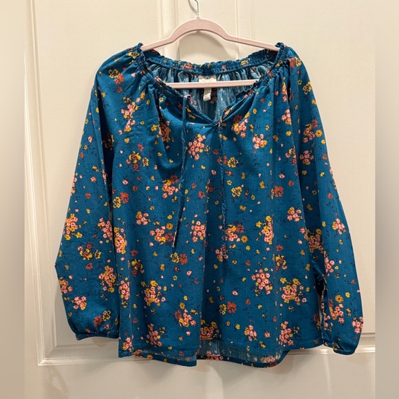 St. John's Bay Teal Floral Blouse

50% off during Live show! - Picture 1 of 5